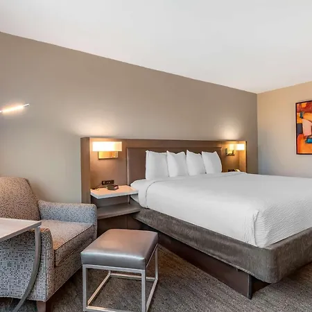 Best Western Plus Rockville Hotel&Suites